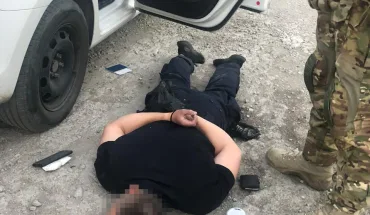 «Вибивання» грошей та збут привласнених наркотиків – на Донеччині судитимуть організовану злочинну групу колишніх поліцейських