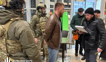 ДБР затримало номінального власника онлайн-казино «PIN-UP», яке підозрюють у відмиванні російських грошей (1)