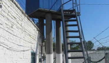 ДБР оголосило підозру заступнику начальника охорони «Петрівської колонії» через загибель працівниці