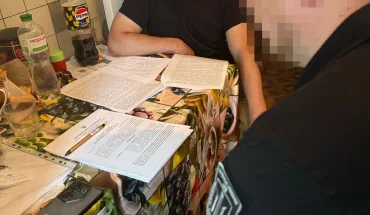 ДБР викрило військового посадовця з Чернігівщини, який завдав державі збитків на 25 млн грн під час закупівлі деревини (3)