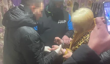 ДБР викрило потужну міжрегіональну банду наркоторговців, вилучено товару на понад 10 млн грн  (19)