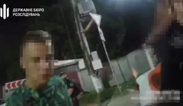 Патрульного, який побив трьох чоловіків, підозрюють у перевищені влади