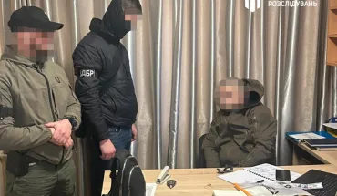 ДБР викрило посадовця одеської Військової академії на вимаганні грошей у курсантів (2)