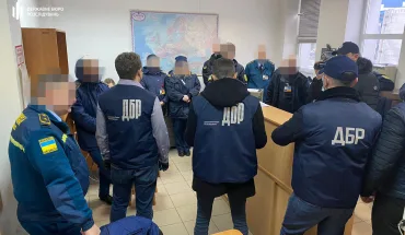 На Львівщині ДБР повідомило про підозру митному інспектору, який, вказав у митних документах неправдиві дані про вантаж (1).jfif