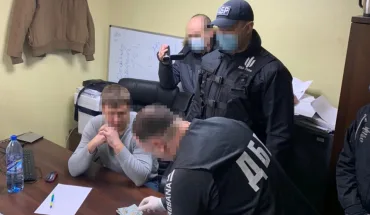 У Харкові затримано адвоката, який намагався підкупити слідчого ДБР (ВІДЕО)