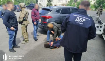 ДБР викрило нацгвардійця на незаконній переробці та збуті зброї