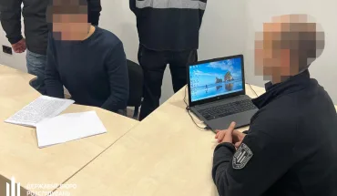 На Київщині ДБР повідомило про підозру начальнику фінслужби військової частини, який майже рік нараховував зарплату звільненим військовим (1)