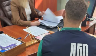 dbr-vikrilo-shhe-odnogo-topchinovnika-derzhgeokadastru-zapovidni-zemli-na-volini-pishli-z-molotka-za-bezcin-1