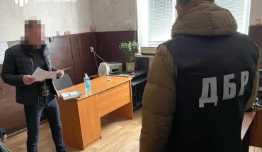 Поліцейські, які силою вибивали гроші та зізнання у громадян, постануть перед судом