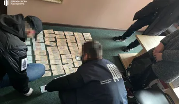 На Івано-Франківщині ДБР затримало начальника Управління Держпраці, який вимагав 67 тис. гривень у підприємця (ВІДЕО)