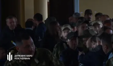 ДБР повідомило про підозру окупаційному меру Маріуполя та 10 учасникам «поліції днр» (2)