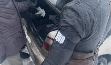 «Відмазати» від злочину за 13 000 доларів США — ДБР викрило слідчого поліції Київської області