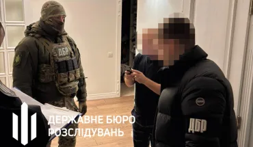 ДБР викрило експосадовця Міноборони та двох керівників держпідприємства, через яких бойові підрозділи отримували браковані кулемети (4)