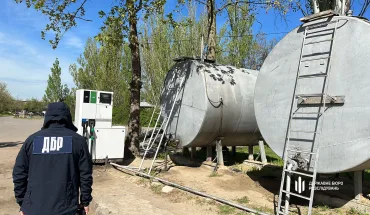 На Миколаївщині ДБР викрило мережу збуту контрафактного пального на мільйони гривень (11)