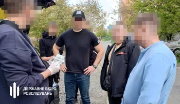На Полтавщині ДБР затримало правоохоронця, який за гроші організовував правильний медогляд для ухилення від мобілізації (3)