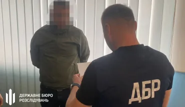 na-lvivshhini-dbr-vikrilo-pravoohoroncya-z-podilnikom-yaki-planuvali-perepravlyati-cholovikiv-cherez-kordon-pid-viglyadom-vodiiv-avtobusiv-3