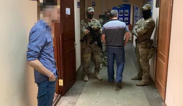 ДБР викрило двох поліцейських в Одесі на «дахуванні» проституції