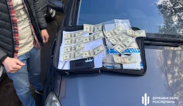 На Івано-Франківщині ДБР затримало високопосадовця, який торгував інформацією з закритих баз даних (1)
