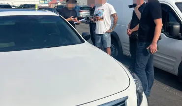 ДБР викрило на Полтавщині члена військово-лікарської комісії, який за хабарі оформлював призовникам фіктивну інвалідність (3)