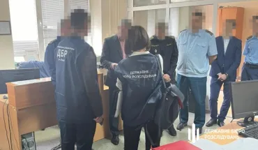 ДБР викрило масштабну схему із багатомільйонним заниженням митної вартості авто з Грузії (ВІДЕО)