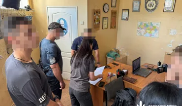 ДБР затримало у Харкові посадовця ДСНС, який за гроші допомагав чоловікам ухилитися від служби в ЗСУ (2)