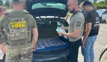 На Волині ДБР затримало військовослужбовця, який намагався налагодити «бізнес» з продажу фіктивних документів для виїзду за кордон (1)