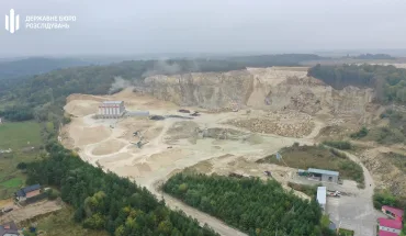  Більше 40 мільйонів збитків через відчуження території лісогосподарства – ДБР повідомило про підозру директору лісгоспу на Львівщині (ВІДЕО)