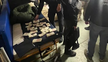 На Донеччині ДБР затримало командира, який організував схему оформлення фіктивних «бойових» виплат (3)