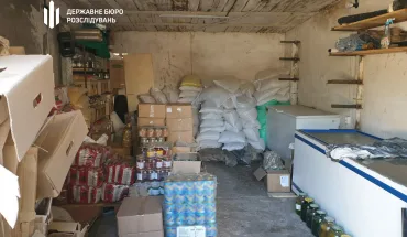 Масштабне розкрадання продуктів для військових ДБР знайшло ще один підпільний склад з краденими харчами (1)