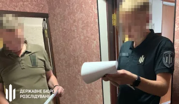 На Черкащині ДБР повідомило про підозру начальнику колонії, який напідпитку погрожував зброєю працівнику СТО (1)
