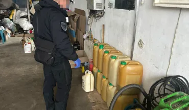 На Полтавщині ДБР викрило військових, які систематично крали дизпаливо, призначене для фронту (2)