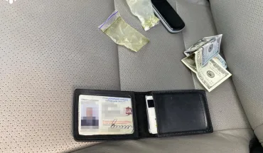 ДБР викрило групу поліцейських, які вимагали хабарі з наркозалежних (ОПЕРАТИВНЕ ВІДЕО)