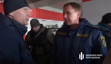 Правоохоронець, який у Волновасі зустрічав окупантів з «хлібом та сіллю», отримав від ДБР підозру у державній зраді (1)