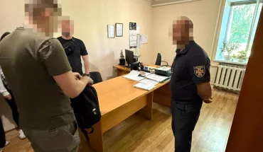 ДБР повідомило про підозру ексначальнику ДСНС у Вінницькій області, який змушував підлеглих будувати йому буди (3)