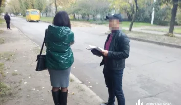 За зловживання впливом експрокурорка опинилася на лаві підсудних
