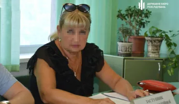 ДБР повідомило підозру двом чиновницям, які під час окупації Херсону незаконно нарахували собі 1,4 млн грн премій (1)