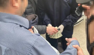 На Тернопільщині ДБР затримало «на гарячому» начальника відділу Держпродспоживслужби