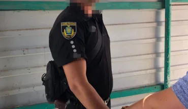 ДБР викрило двох поліцейських, які за гроші обіцяли «відмазати» від кримінальної відповідальності