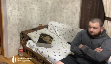 prikarpatti-dbr-vikrilo-posadovciv-yaki-organizuvali-biznes-z-perepravlyannya-cholovikiv-za-kordon-1