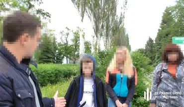 Застосування насильства до малолітнього на Донеччині – ДБР повідомило поліцейському про підозру