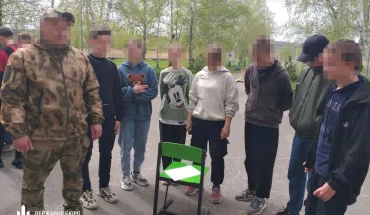 ДБР завершило розслідування щодо експравоохоронця, який пропагує «руський мір» дітям на окупованій території (2)