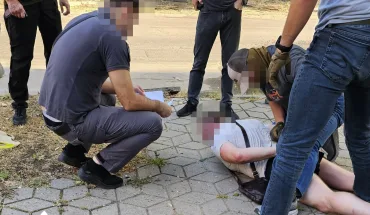 ДБР затримало у Херсоні колаборанта, який примушував земляків до участі у незаконному референдумі (1)