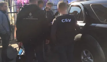 5000 доларів за уникнення відповідальності через порушення законодавства під час публічних закупівель -  керівник громадської організації Вінниччини постане перед судом за підбурювання до надання хабара