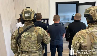 ДБР розслідує незаконне звільнення від сплати мита під час імпорту автомобілів на Львівській митниці (2)