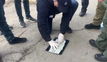 ДБР припинено системні факти вимагання від громадян коштів за безперешкодне переміщення товарів у прикордонній зоні - затримано заступника начальника відділу Подільського прикордоного загону