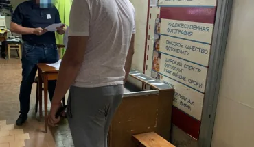 ДБР повідомило про підозру поліцейському, який побив чоловіка та намагався вплинути на розслідування