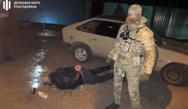 ДБР викрило трьох працівників поліції Кіровоградщини та Полтавщини на вимаганні хабарів
