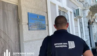 На Одещині ДБР викрило посадовців міграційної служби, які «заробляли» на іноземцях (1)