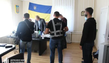 Збитки державі на мільйон гривень — на Запоріжжі судитимуть начальника митного посту