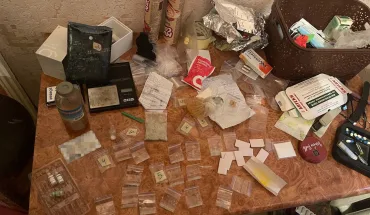 ДБР завершило розслідування щодо злочинної організації, яка під «кришуванням» правоохоронців займалась збутом наркотиків у Павлограді (2)